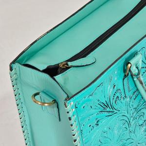 Bolso Tote de Cuero Genuino Turquesa con Patrón Floral Grabado, Cierre de Cremallera, Estilo Bohemio, para Uso Diario - Product Image 5