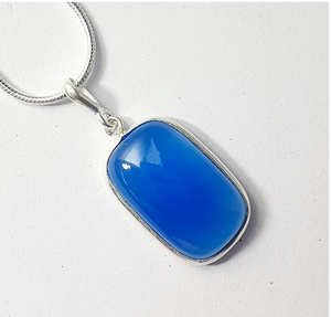 Colgante de Calcedonia Aqua Natural, Plata de Ley 925, Elegante Collar con Gema Azul, Joyería Hecha a Mano, Regalo para Mujer - Product Image 2