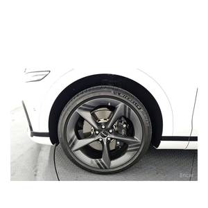 Genesis GV70 2.5T AWD 2024, SUV a Gasolina con Caja de Cambios Automática, Asientos de Cuero, Cámara Trasera, 27,556 km, Volante a la Izquierda - Product Image 5