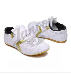 Chaussures de boxe personnalisées avec logo, haute performance, légères, pour la salle de sport et le ring, pour hommes et femmes. - Product Image 1