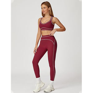Ensemble de yoga Second Skin pour femme : Soutien-gorge de sport taille ultra haute et leggings longs anti-transparence, effet seconde peau, en nylon et élasthanne - Product Image 5