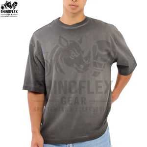 T-shirt streetwear pour homme en coton peigné, coupe boxy à épaules tombantes, avec logo personnalisé - Product Image 4