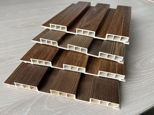 Panneaux muraux extérieurs en WPC de luxe, grain de bois haute définition, design moderne minimaliste, insonorisés, imperméables, construction durable - Product Image 6