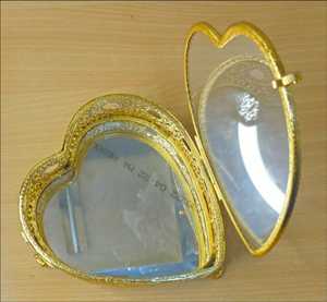 Luxury Heart Shaped Gold Filigree Jewelry <b>Box</b> Vintage Mirror Base Decorative Metal <b>Keepsake</b> Case Wedding Gift Trinket Organizer - Product Image 2