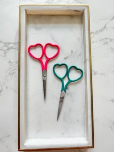 Ciseaux de couture et de broderie de qualité supérieure, lame tranchante, poignée en forme de cœur, pour droitiers, petite taille - Product Image 6