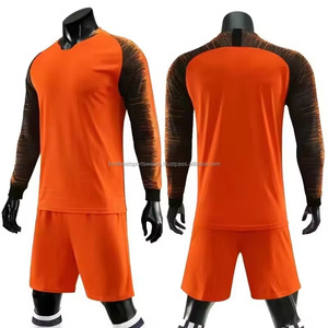 Ensemble de maillot de football orange pour homme, manches longues, col rond, polyester respirant, coupe athlétique, toutes saisons, impression sublimée - Product Image 1