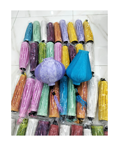 Lanterne en soie du Vietnam pour les importateurs internationaux de cadeaux et les distributeurs de décoration intérieure - Product Image 1