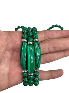 Bracelet extensible en malachite polie, forme libre, thème amour, bijoux de Noël du Gujarat - Product Image 5