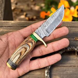 Cuchillo de Caza de Hoja Fija de Alta Calidad al por Mayor, Cuchillos de Caza de Acero de Damasco para Camping - Product Image 1