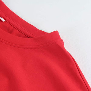 Ropa de mujer al por mayor, camiseta de algodón con cuello redondo y logotipo personalizado para mujer, camiseta con hombros caídos de 240 g/m², servicio OEM para mujer - Product Image 3