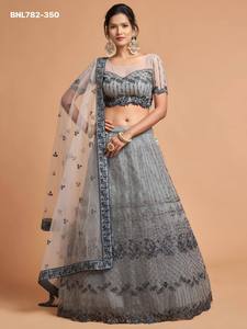 Ensemble Lehenga-Choli gris de qualité supérieure en tissu filet doux avec broderie Zari-Badla-Thread-Multiple Sequin, coupe trapèze, pour femme, exportateur de mode - Product Image 2