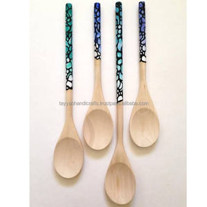 Serveurs à salade jaunes en résine martelée et bois 2025 cuillères à ustensiles avec fabrication sur mesure par Tayyab Handicraft - Product Image 1