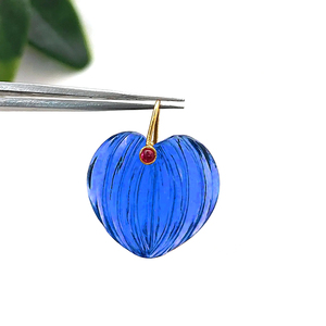 Colgante de cuarzo zafiro tallado en forma de calabaza, colgante de cuarzo zafiro tallado en forma de corazón, amuleto chapado en oro, colgante de corazón tallado, mayorista - Product Image 1