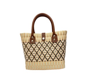 Sac et sac à main tissés en corde plastique au design moderne, faits à la main, avec poignées en cuir, élégants pour femmes, pour la plage et le shopping estival - Product Image 1