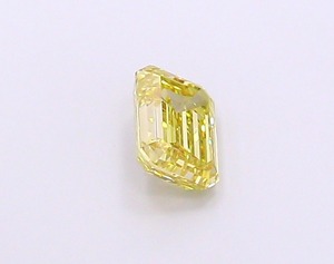 Diamant de 1,06 carat, taille émeraude, jaune clair fantaisie, VS1, EX, poli, certifié CVD, pierre précieuse cultivée en laboratoire, pour ensemble de mariée de créateur - Product Image 4