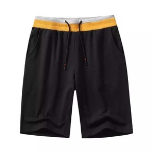 Short de bain pour homme noir à séchage rapide, imprimé numérique, avec cordon de serrage, taille mi-haute, motif géométrique tissé, 100 % polyester, avec poches - Product Image 6
