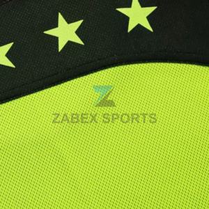 Conjunto de Uniforme de Baloncesto Listo para Juego, Personalizable en Color, para Clubes Amateur - Product Image 4