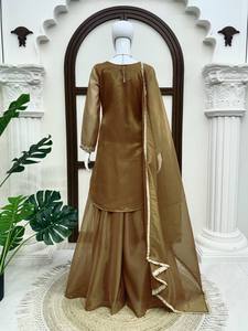 Ensemble Sharara traditionnel indien pakistanais brodé pour femmes, tissu en tissu Simmer, doublure en micro-coton doux, longueur normale, pour fêtes et mariages - Product Image 3