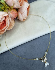 Collar con Colgante de Luna Lucentarts, Gargantilla de Alambre Fino, Perla de Imitación, Chapado en Oro, Joyería Kundan para Bodas, Moda Femenina - Product Image 1