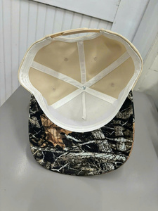 Gorra de Béisbol con Visera de Camuflaje, 5 Paneles, Estructurada, con Logotipo Personalizado, para Uso Clásico y Vintage al Aire Libre, Hecha en Fábrica en Vietnam - Product Image 3