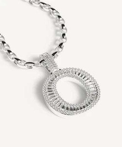 Pendentif unisexe style hip-hop, lettre O, plaqué rhodium or/argent, diamant taille émeraude serti en canal, tendance unisexe - Product Image 1