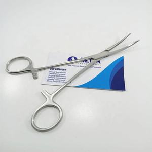 Pinza Hemostática Curva Profesional de Acero Inoxidable con Bloqueo para Perforaciones Corporales - Product Image 5