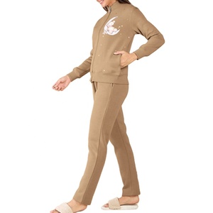 Chándal Deportivo para Mujer de Alta Calidad con Diseño Personalizado, Transpirable, con Cremallera Completa, Cuello Alto, Ajuste Holgado y Secado Rápido - Product Image 4