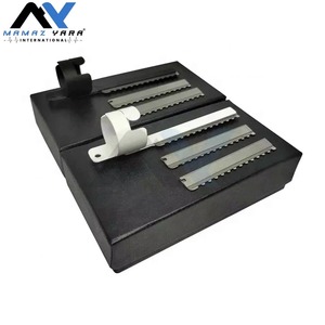 Free Sample High Quality Stainless Steel Hair <b>Shaper</b> Finger Ring Razor Professional Barber Thinning Tool Texturizing Hair Cut - Product Image 3