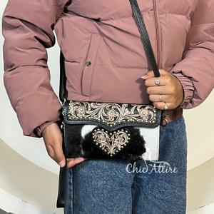 กระเป๋าหนังแท้ทำมือลายดอกไม้ประดับหมุด สไตล์คาวบอยตะวันตกสุดหรู รุ่นมินิ สะพายข้าง ปี 2026 - Product Image 1