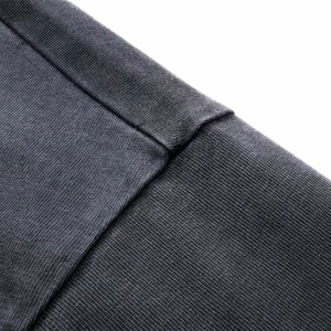 เสื้อยืดโอเวอร์ไซส์ทรงบ็อกซี่สองชั้น พิมพ์ลาย DTG ผ้าคอตตอนหนา 250 GSM สำหรับผู้ชาย พร้อมโลโก้ด้านหน้า - Product Image 4