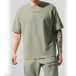 Ensemble de survêtements décontractés pour hommes de haute qualité avec logo personnalisé, comprenant un pantalon de jogging et un t-shirt, ensembles de t-shirts pour hommes - Product Image 3