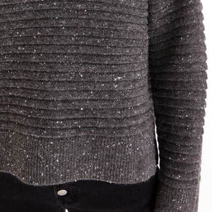 Blubelle – Nouveau pull jacquard tricoté épais à motif fraise pour femme, col rond, manches longues, coupe ample, décontracté, anti-rétrécissement, collection automne-hiver - Product Image 3