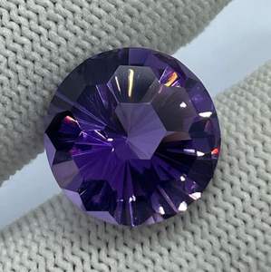 Aigue-marine naturelle polie, taille football, ronde brillante, irisée, violet - Product Image 1