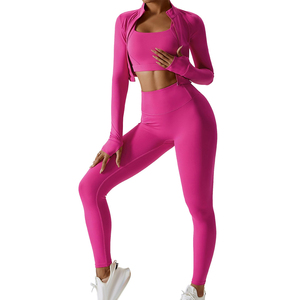 Ensemble de yoga pour femmes de haute qualité, léger, 3 pièces, pour le fitness, design personnalisé, en gros - Product Image 1
