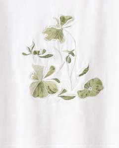 Camiseta Corta Blanca Bordada para Mujer, de Algodón, Manga Corta, Informal, Veraniega, con Estampado Floral, Holgada, Estilo Urbano, Venta al Por Mayor - Product Image 6