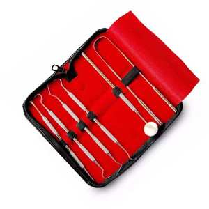 Kit d'hygiène dentaire 2026 avec instruments manuels, gratte-tartre et outils en acier pour l'élimination du tartre, certifié CE ISO par Grip Surgical - Product Image 1