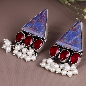 Pendientes de latón plateado oxidado con granate estilo tribal bohemio |   Joyería Étnica con Colgantes |   Pendientes Colgantes Geométricos de Estilo Indio - Product Image 4