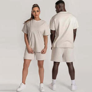 Ensemble de survêtement unisexe personnalisé 2 pièces en coton respirant pour l'été – Sweat à capuche et short imprimés avec logo pour hommes et femmes, grandes tailles - Product Image 3