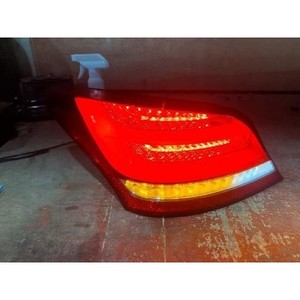 Feu arrière gauche d'occasion Equus 924013N500 - Product Image 1