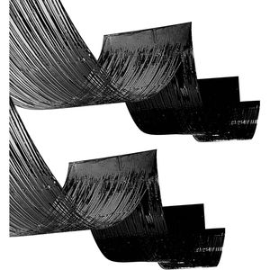 Beistle Confezione da 2 Tende a Frange Metalliche Nere Extra Lunghe, Decorazioni Luccicanti per Soffitto e Pareti - Product Image 2