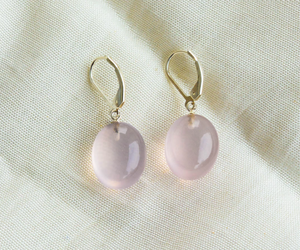 Compre Pendientes de Cuarzo Rosa Natural Blush Serenity con Metal Plateado 925, Pendientes de Estilo Lujoso en Oferta - Product Image 2