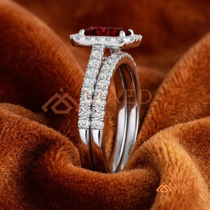 ชุดเครื่องประดับเจ้าสาวเพทายสีแดงทับทิม เงินแท้ 925 แหวนหมั้นทรงรัศมี พร้อมแหวนแต่งงานประดับมอสซาไนต์เข้าชุด แหวนสวยงามสำหรับผู้หญิง - Product Image 2