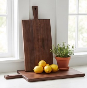 Tabla de Cortar Rectangular de Madera de Acacia Natural con Asa y Orificio para Colgar - Product Image 4