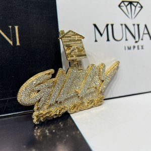 จี้ฮิปฮอปแบบ Iced Out และชาร์มเงินแท้ S925 ชุบทองคำ พร้อมสลักชื่อตามสั่ง ได้รับการรับรองจาก IGI ประดับเพชร VVS มอยส์ซาไนต์ สำหรับผู้ชาย - Product Image 3