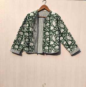 Veste matelassée Kantha réversible vintage, faite à la main en Inde, multicolores, en coton asiatique, avec motifs brodés, bio, taille Queen pour adultes - Product Image 6