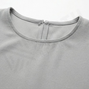 ชุดอาบายะห์เรียบง่ายแบบพรีเมียมสำหรับผู้หญิงมุสลิม ผ้าโพลีเอสเตอร์เนื้อนุ่มเป็นมิตรกับสิ่งแวดล้อม เหมาะสำหรับใส่ในชีวิตประจำวัน ขายส่ง - Product Image 4