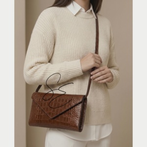 Sac bandoulière en cuir véritable gaufré croco marron pour femme, sac à fermeture à bouton-pression, sac à bandoulière de qualité supérieure, sac enveloppe OEM/ODM - Product Image 1
