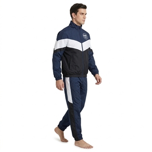 Ensemble de survêtement pour homme avec veste zippée à col montant et pantalon, coloris marine, blanc et noir - Product Image 2