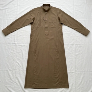 Thobe arabe sur mesure pour homme, col en V, décontracté, longueur au sol, coupe ample, respirant, en polyester, manches longues, broderie musulmane, pour la plage, tout usage - Product Image 2