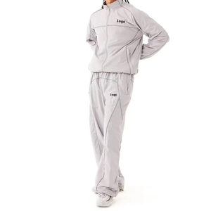 Survêtement unisexe gris à manches longues, col montant, fermeture éclair, coupe régulière avec poches latérales, respirant, design uni, idéal pour l'automne - Product Image 1